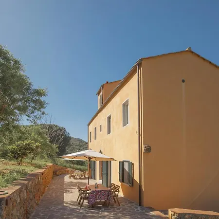 La Chiusa 1984, Un Nido Accogliente Per Due