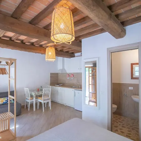 La Chiusa 1984, Un Nido Accogliente Per Due Рио-Марина