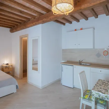 Дом отдыха La Chiusa 1984, Un Nido Accogliente Per Due *